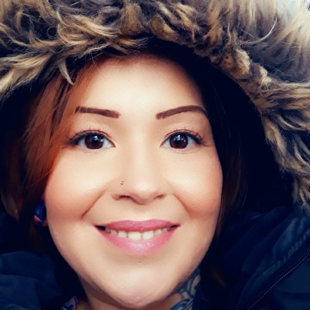 Meet your Posher, Elizabeth